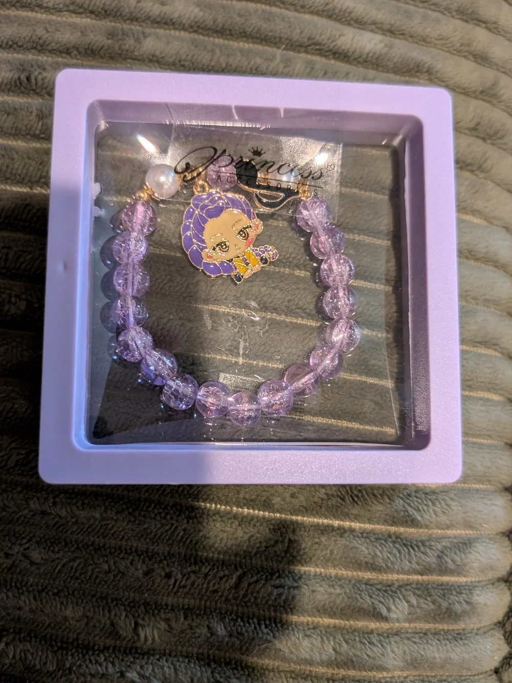 New K-pop Demon Hunters Mira Charm Bracelet In Case